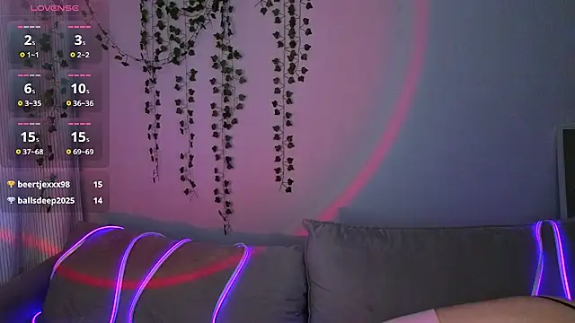 AngelBlaze live cam on StripChat