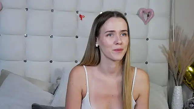 TheMarisa webcam