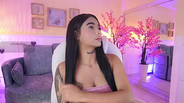MeganLowell webcam