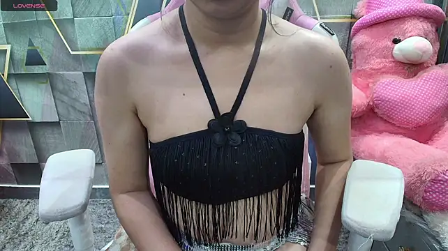 NymphoIsLive webcam