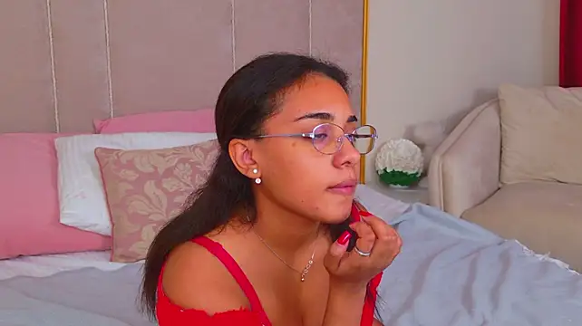 Luna_Cortier webcam
