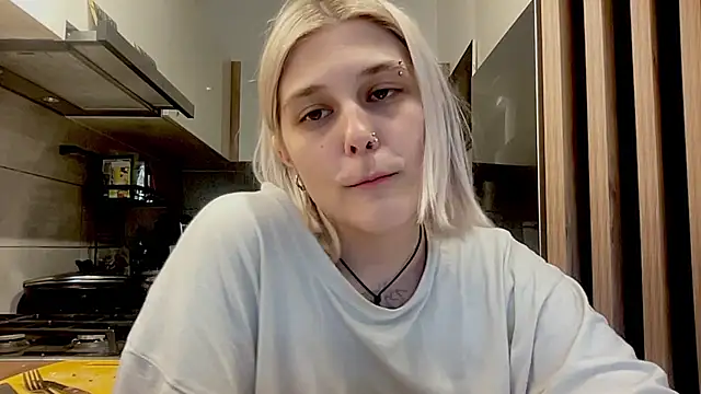 Ella_Bloom