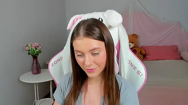 EricaFoxes webcam