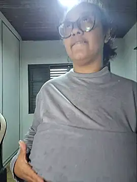 yasminmeyerofc webcam