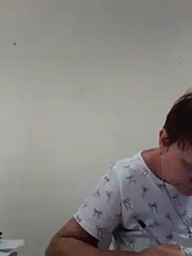 AmazingArino52 webcam