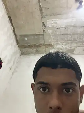 Novinho_de_18 webcam