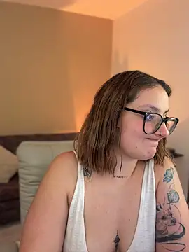 Megan_lu2 webcam