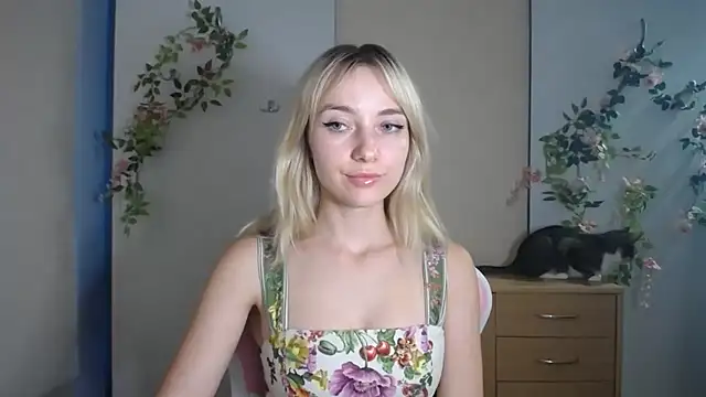 luciayoung (F young) - SEXY TEASE