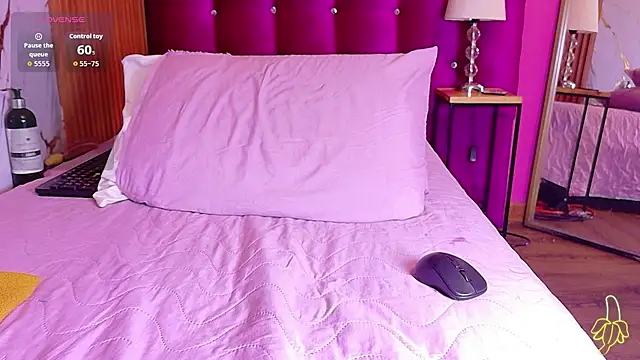 skinnyindiansluttt (F young) - 🤘🏻🥵FINGER PUSSY HARD 🤘🏻🥵 SQUIRT 💦