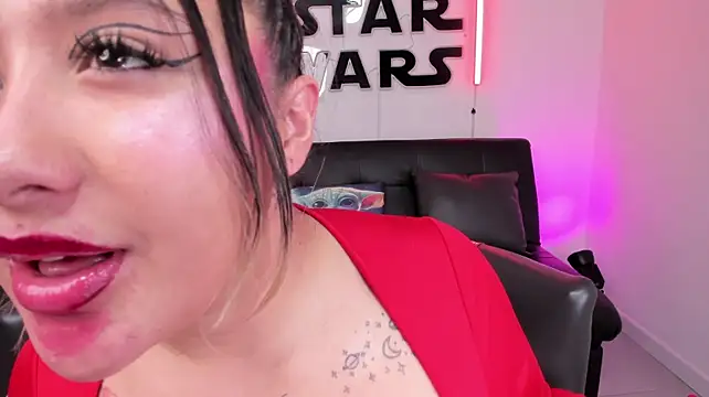 miss_danika webcam