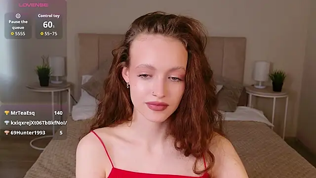 SallyPinkman webcam