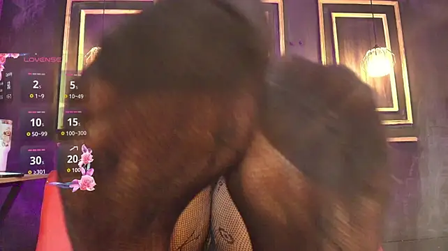 alexa_cruz__ webcam