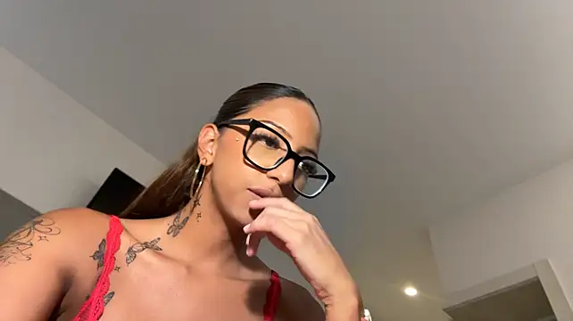 QueeNoemi