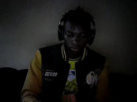 JewelFuckEntertainer212