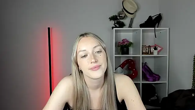 EvelynBlond