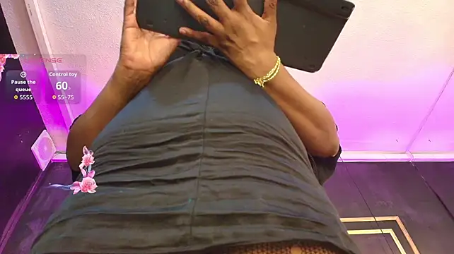 alexa_cruz__