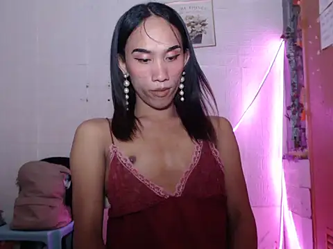 PeachyLuxe webcam