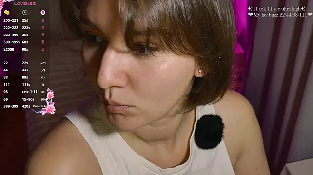 puffynipples_era_ webcam