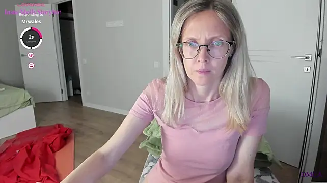 MollyStory webcam
