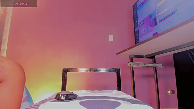 Sara_hot12112 webcam