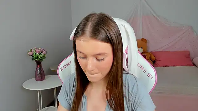 EricaFoxes webcam