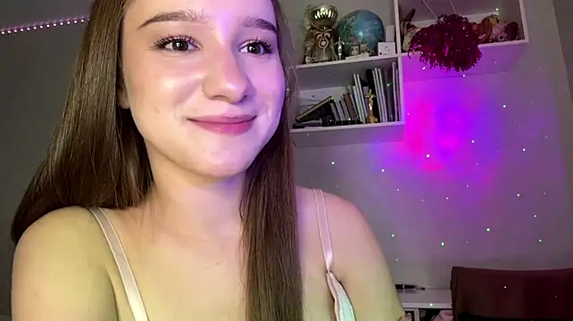 DonetteAlaya webcam