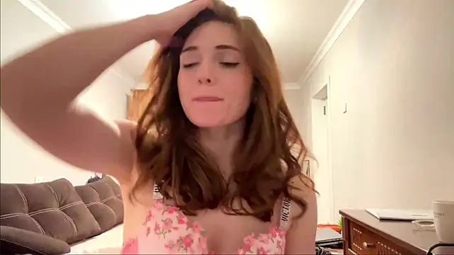 AlinaFinalgon webcam