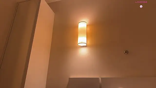 VeronikaAv webcam