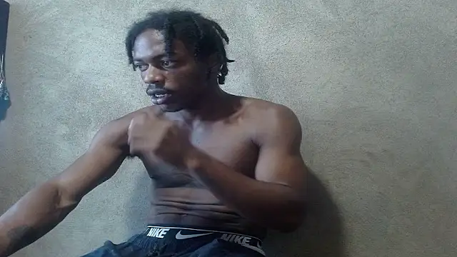 Larry-n-clouds webcam
