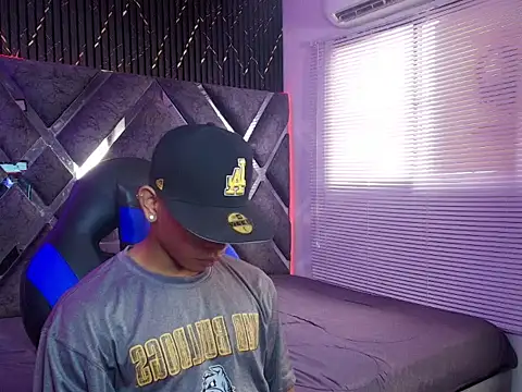nova_mitchell7 webcam