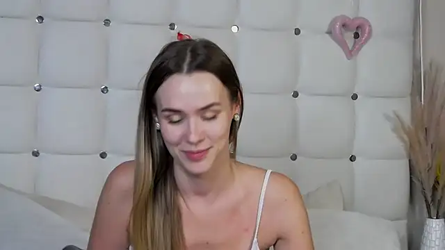 TheMarisa webcam