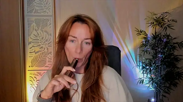 RebeccaMartinez live cam on StripChat