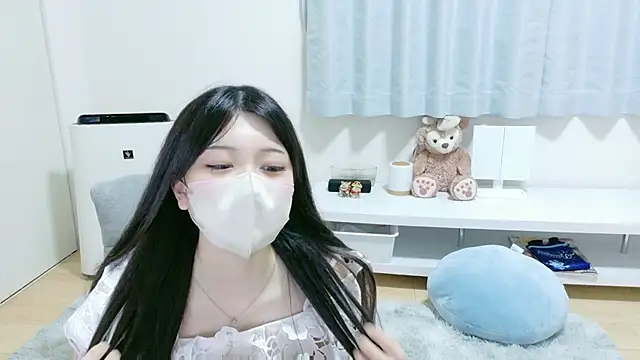 nenecyaann live cam on StripChat