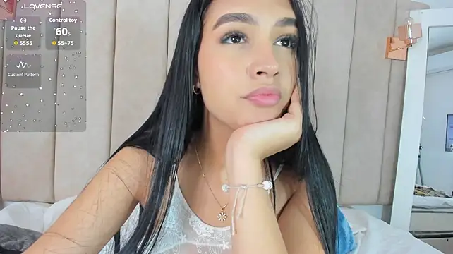 _Diyakaur_ live cam preview