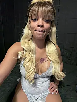 Rakiyahcharms webcam