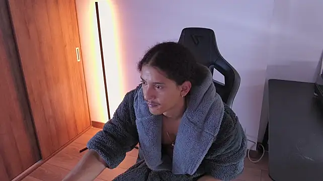 Liam_V webcam