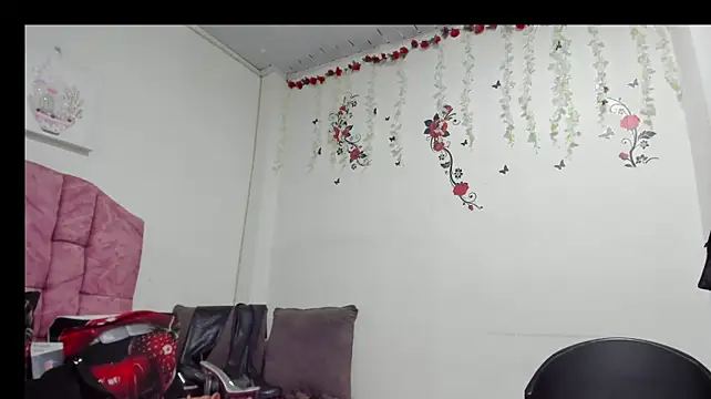 tiharaladys webcam