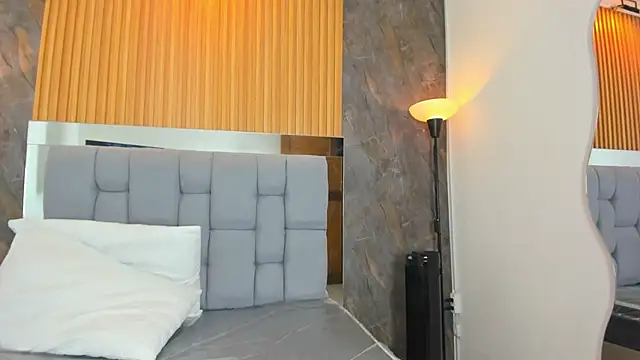 ariana_smith04