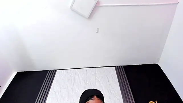 YummyDuooo webcam