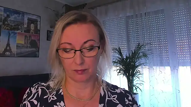 vanessa_chat live cam on StripChat