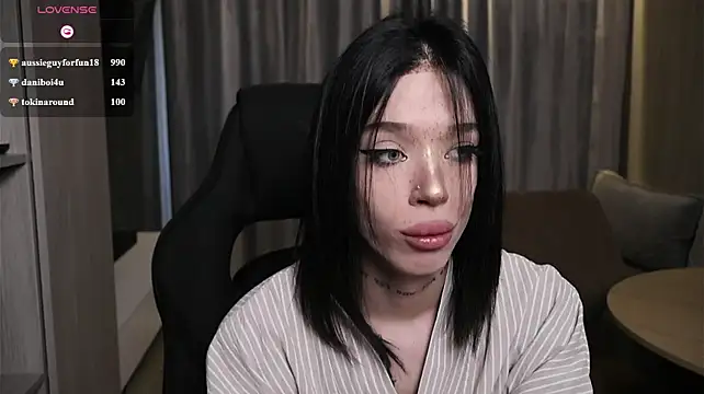 Dasha_WEYT's live cam