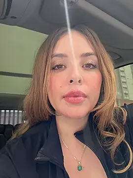Alirawrz live cam