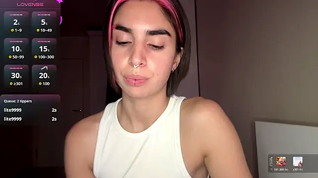 JessiaRuezga live cam on StripChat
