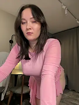 Kiss_My_Body live cam on StripChat