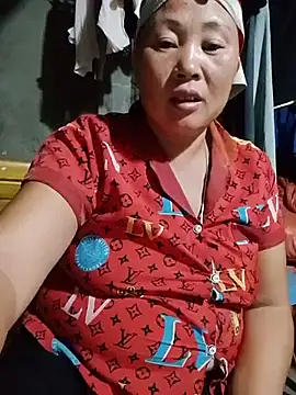 NiLoveSquirt webcam