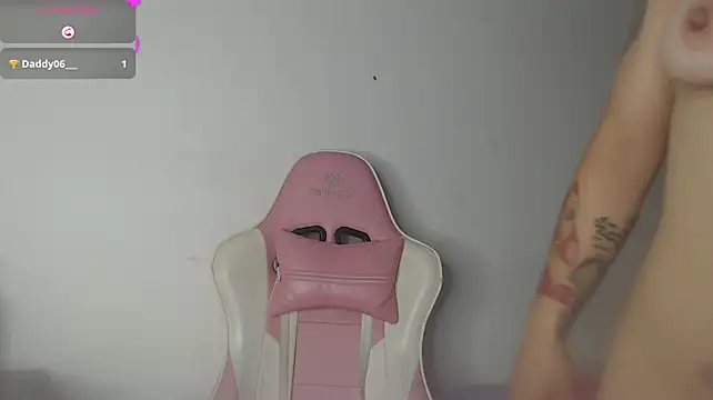 Jessica_Dove webcam