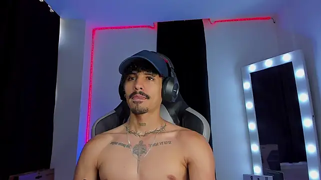 Lukeetaylor webcam