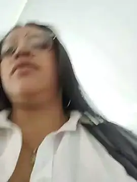 Outdoors-Mia_Khalifa webcam