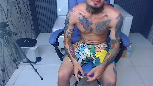 Boy_tatto77 webcam