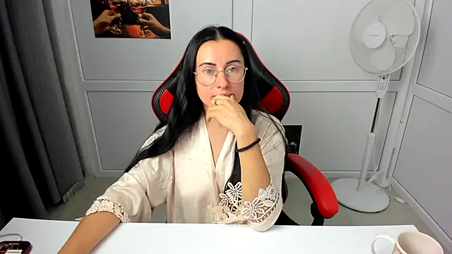ChloeVibee webcam